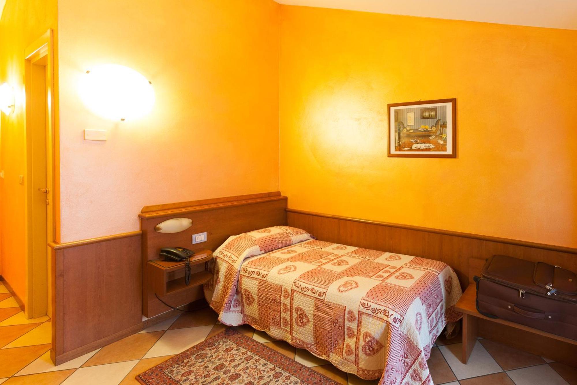 Hotel Antica Fonte بريشا الغرفة الصورة
